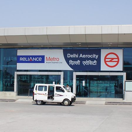 Airport Hotel Edge Home Stay Yeni Delhi Dış mekan fotoğraf