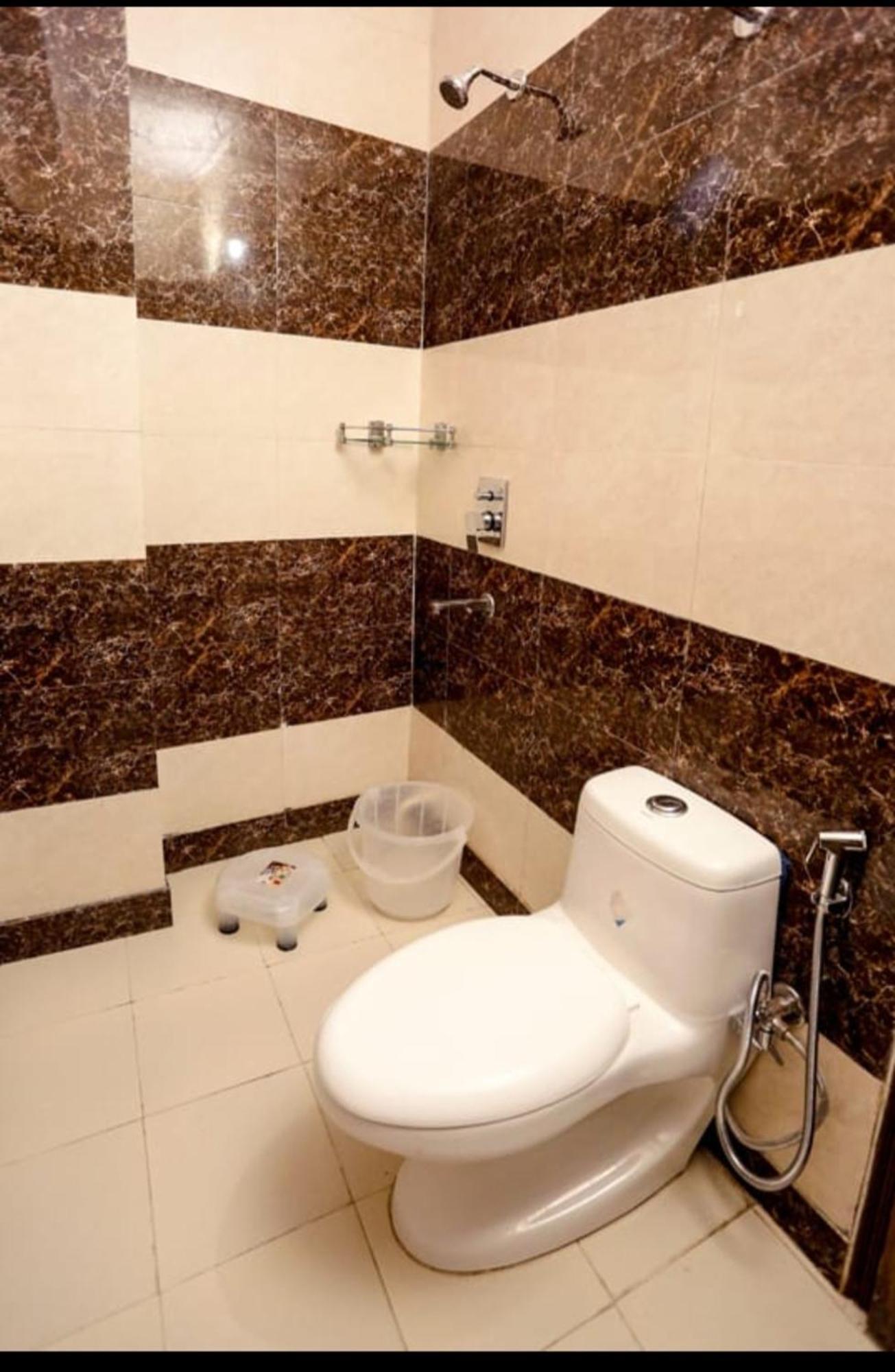 Airport Hotel Edge Home Stay Yeni Delhi Dış mekan fotoğraf