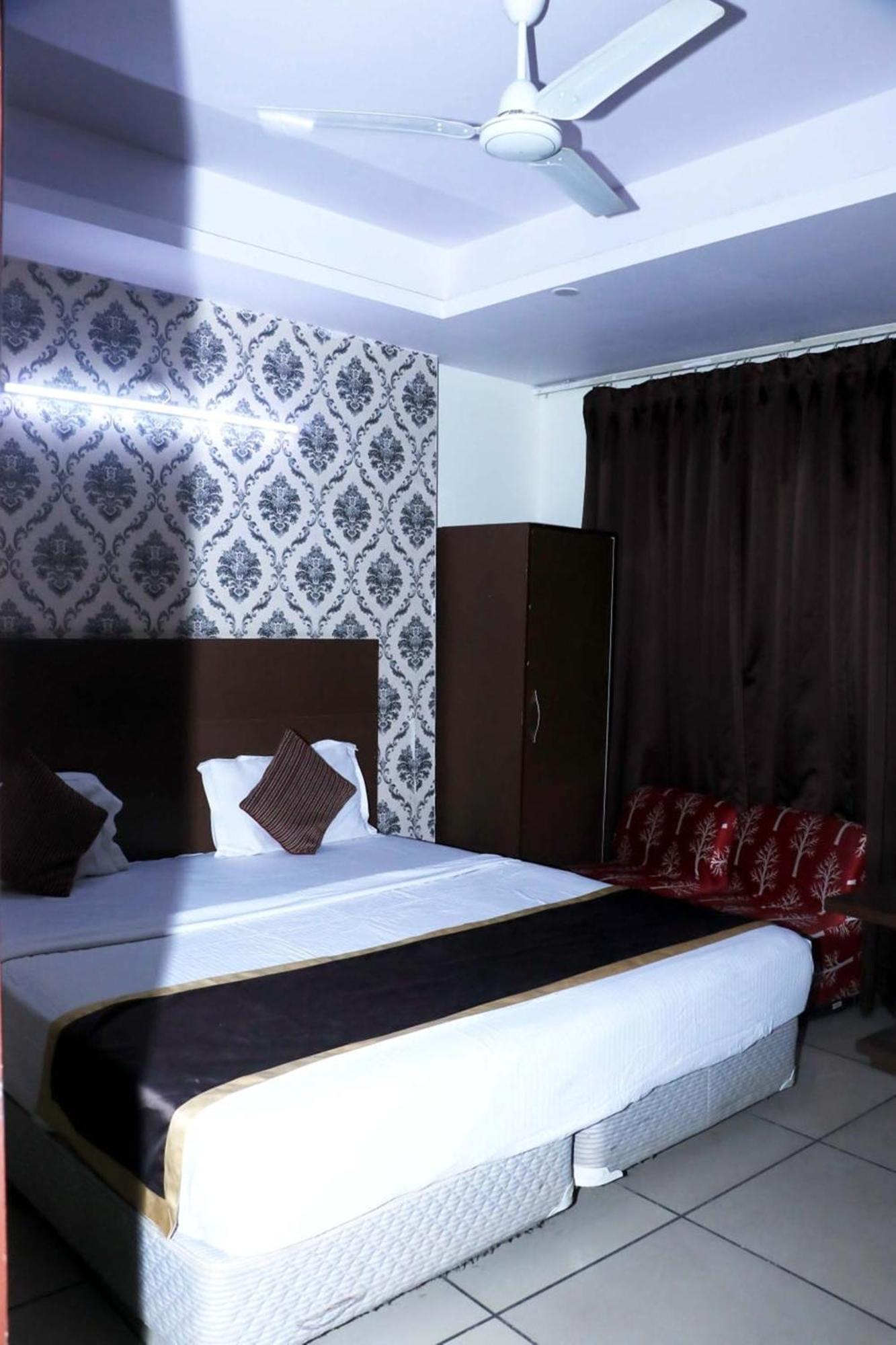 Airport Hotel Edge Home Stay Yeni Delhi Dış mekan fotoğraf