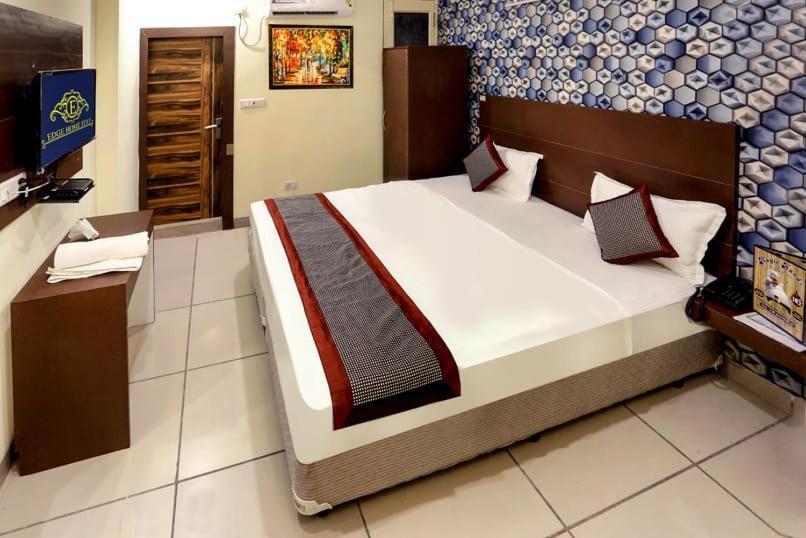 Airport Hotel Edge Home Stay Yeni Delhi Dış mekan fotoğraf